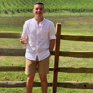 Meet your Posher, Devante